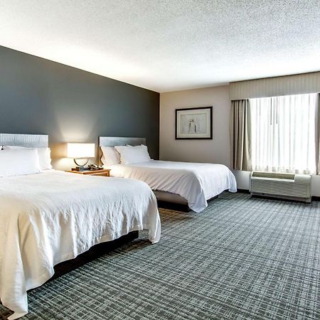 Hilton Garden Inn Louisville Airport Εξωτερικό φωτογραφία