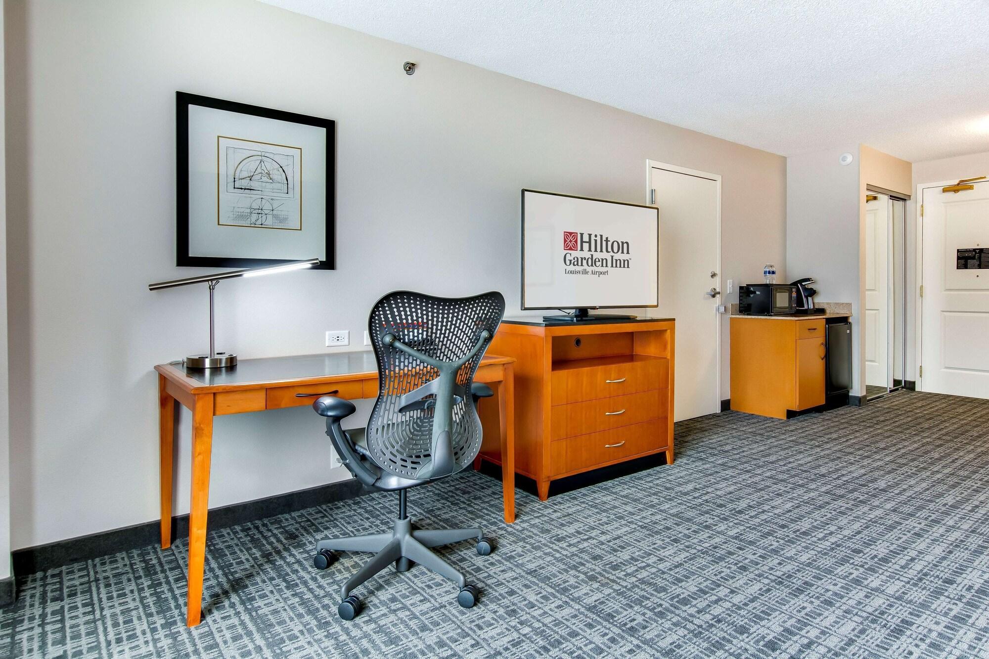 Hilton Garden Inn Louisville Airport Εξωτερικό φωτογραφία