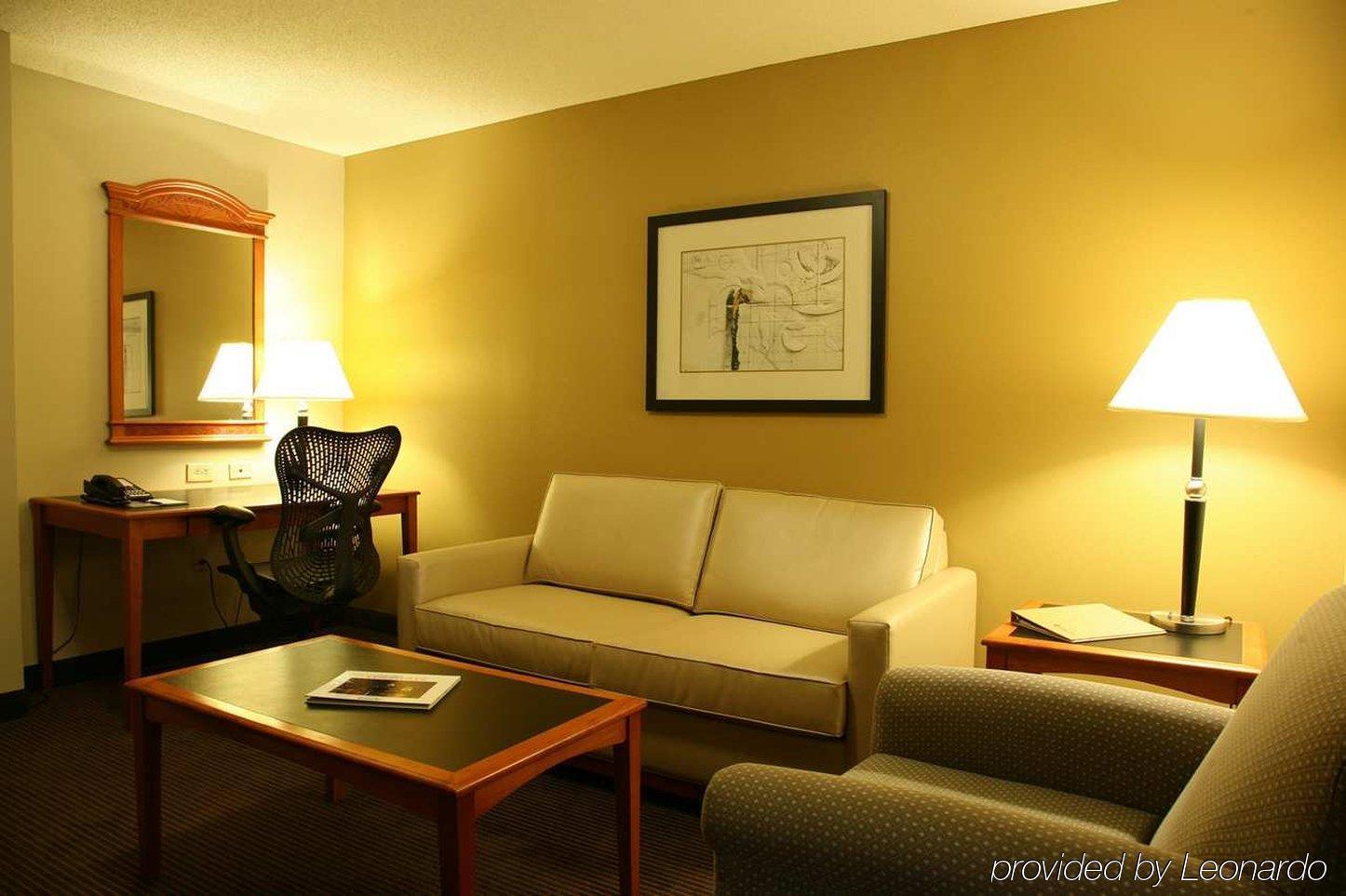 Hilton Garden Inn Louisville Airport Δωμάτιο φωτογραφία