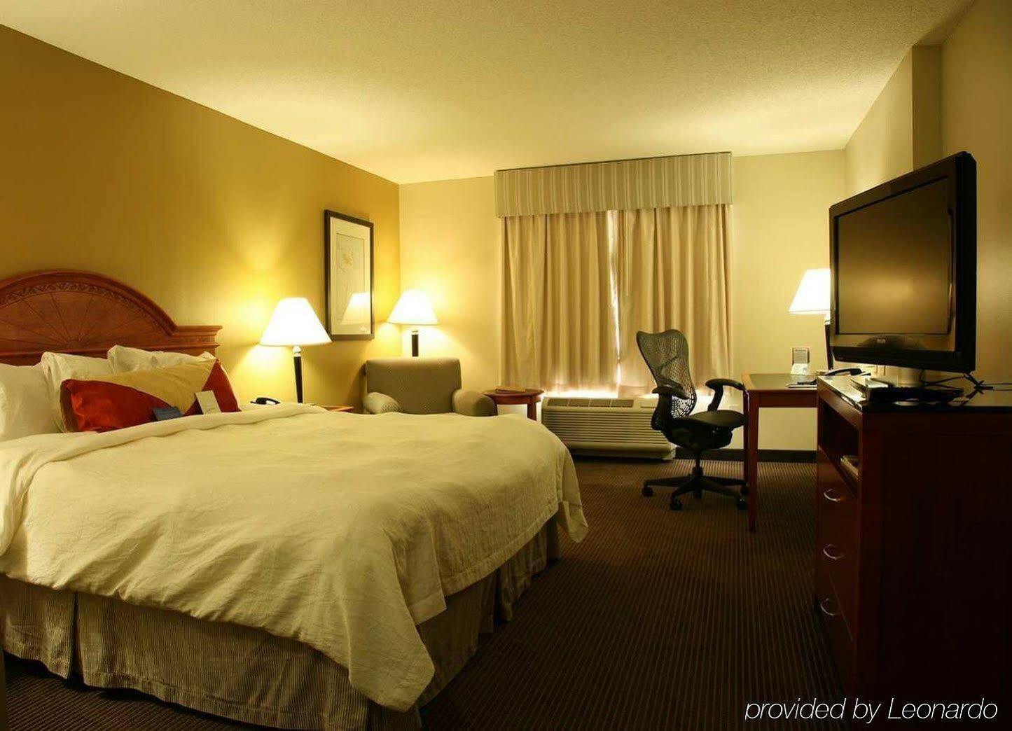 Hilton Garden Inn Louisville Airport Εξωτερικό φωτογραφία